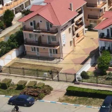 Flavia Gazde/Camere de închiriat